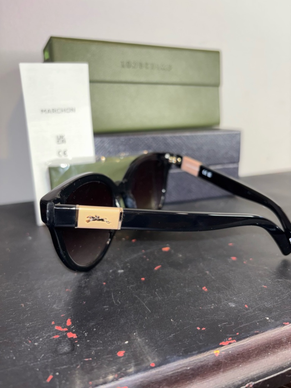 Longchamp LO697S Black Round Sunglasses with Pink Accent in Case NWT - Picture 2 of 4